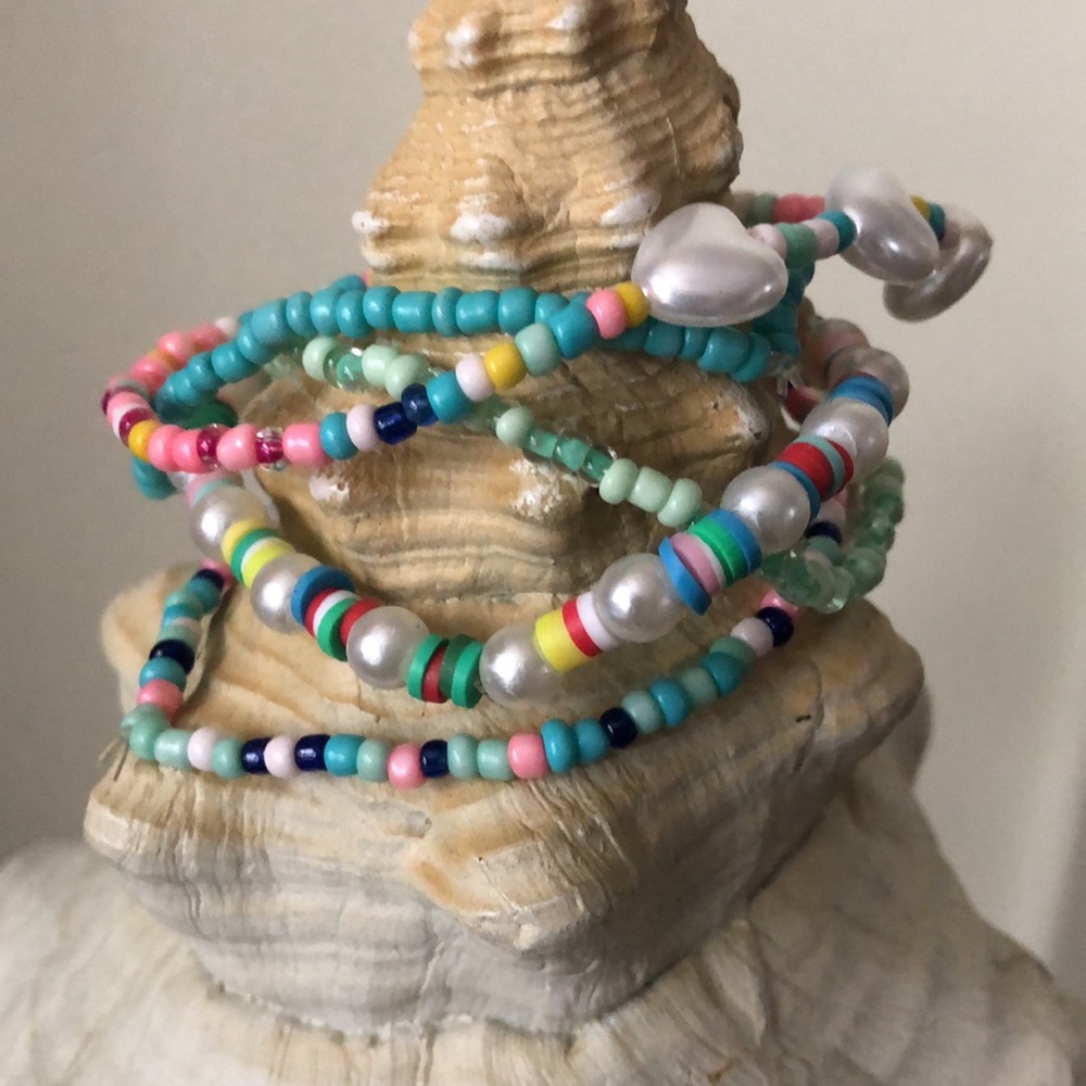 Set of 5 Pastel Multi Colored Beaded Bracelets w/Faux Pearls